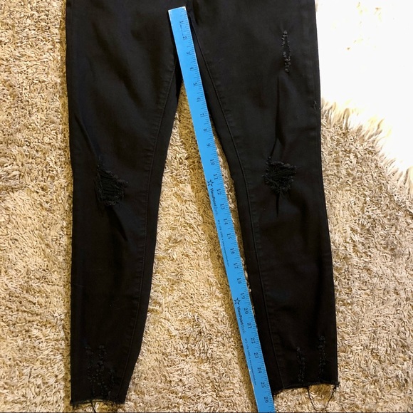Articles of Society size 27 black distressed skinny jeans. - Picture 5 of 6